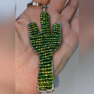 EC LARGE WIRE WRAP BEADED CACTUS KEYCHAIN